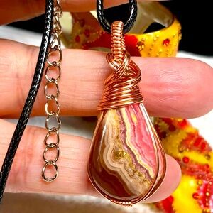 💕✨stunning rhodochrosite-artisan stone pendant with cord